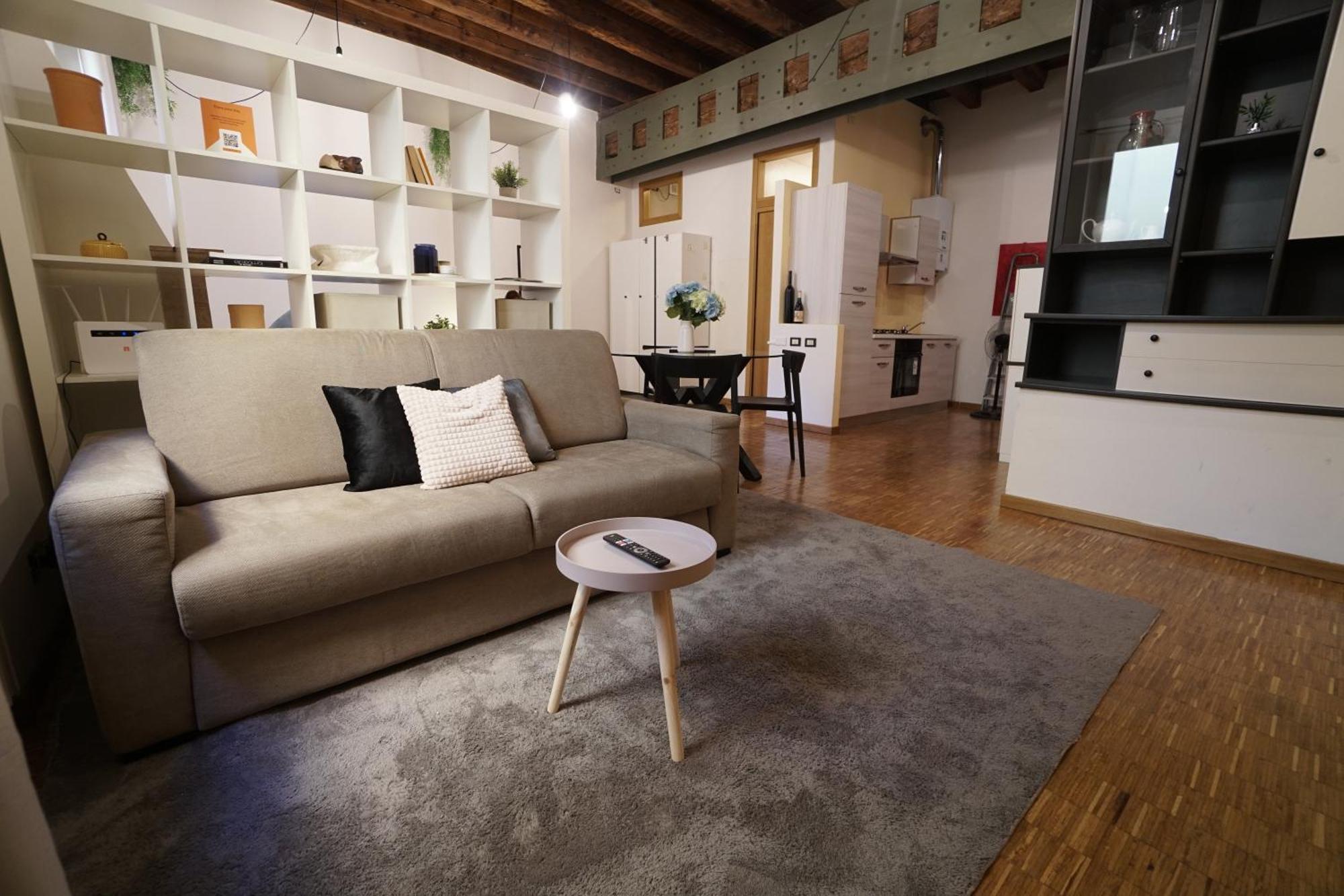 Romeohouse Central With Wifi Verona Bagian luar foto